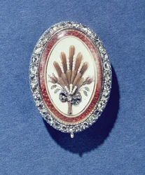 Anhänger aus Rosendiamanten, emaillierten Perlen und Haar